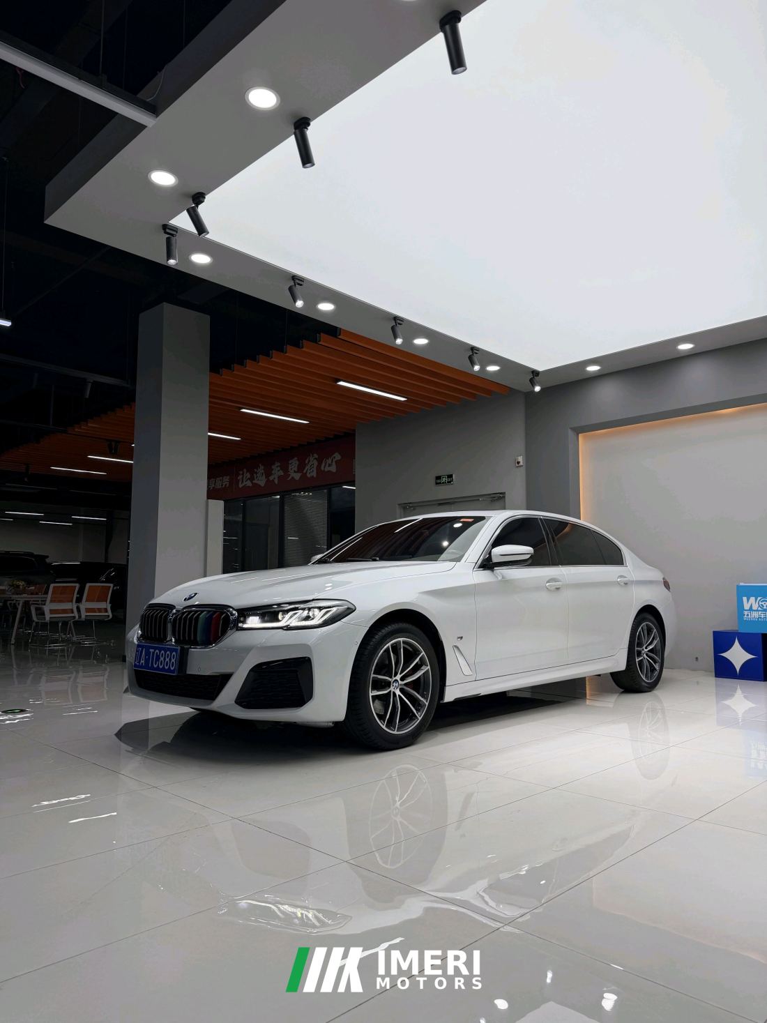 BMW 5 Series Facelift 525Li M Sport Package - автомобиль из Китая
