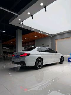 BMW 5 Series Facelift 525Li M Sport Package - фото 7