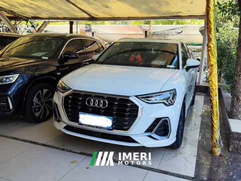 2022 Audi Q3 35 TFSI Dynamic Entry - автомобиль из Китая