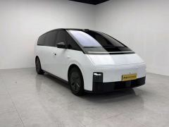 Li Auto Li MEGA 710km Home Edition - photo 3
