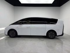 Li Auto Li MEGA 710km Home Edition - photo 4