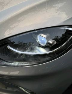 Aston Martin DBX 3.0T Straight-Six - photo 6