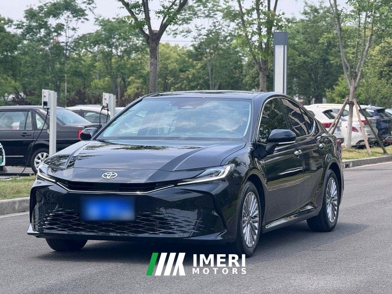 Toyota Camry Dual-Engine 2.0HXS Glorious Edition - автомобиль из Китая