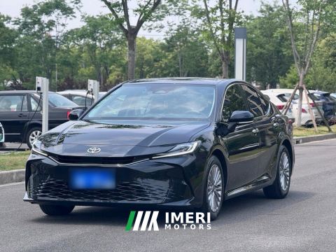 2025 Toyota Camry Dual-Engine 2.0HXS Glorious Edition - автомобиль из Китая
