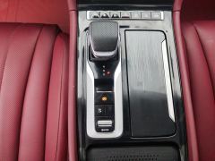FAW H5 PHEV Hongqi H5 (2020 1.5T DCT Qiyue version) - ფოტო 19