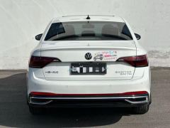 Volkswagen Jetta 300TSI Edition - ფოტო 5