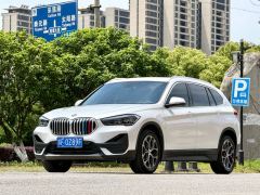 BMW X1 sDrive25Li Premier - фото 1