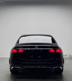 Mercedes-Benz E Class E 300 L Fashion Version - ფოტო 13