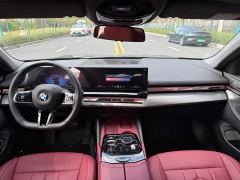 BMW 5 Series 530Li Premier Luxury Package - ფოტო 6