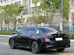 BMW 5 Series 530Li Premier Luxury Package - ფოტო 8