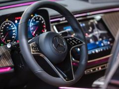 Mercedes-Benz E Class E-Class E 300 L Luxury - фото 6