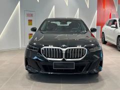 BMW 5 Series 530Li Premier Luxury Package - ფოტო 2