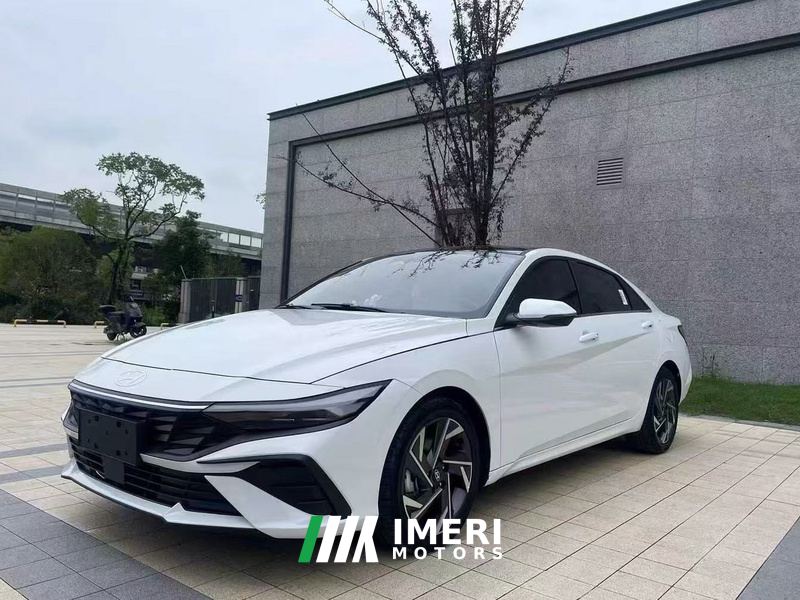 Hyundai Elantra 1.5L CVT Leading Edition