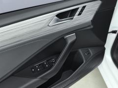 Volkswagen Jetta 300TSI Edition - ფოტო 13