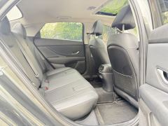 Hyundai Elantra 1.5L CVT Elite Edition - фото 12