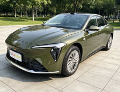 Buick Zhijing L7 BEV 702km Avia - ფოტო 2
