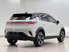 Lynk & Co 06 Relive 1.5T Ultra - ფოტო 9