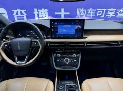 Lincoln Adventurer 2.0T RWD Luxury Edition - ფოტო 9