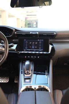 Peugeot 508L 400THP Tiptronic Driving Control Edition - ფოტო 6