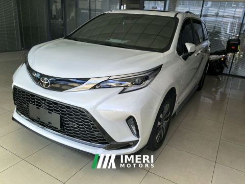 2024 Toyota Gravia Dual-Engine 2.5L 4WD Premier Plus Edition