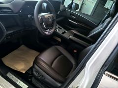 Toyota Gravia Dual-Engine 2.5L 4WD Premier Plus Edition - photo 4