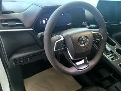 Toyota Gravia Dual-Engine 2.5L 4WD Premier Plus Edition - photo 5