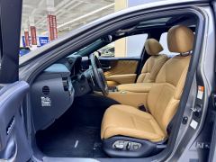 Lexus LS 500h Premium - ფოტო 9