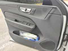 Volvo XC60 Plug-in Hybrid T8 Long Range Dynamic Edition - ფოტო 12