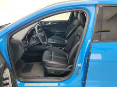Ford Focus EcoBoost 180 ST-Line - фото 14