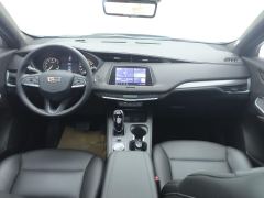 Cadillac XT4 28T FWD Luxury - ფოტო 16