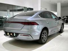 BYD Qin PLUS DM-i 120km Prestigious Edition - ფოტო 6