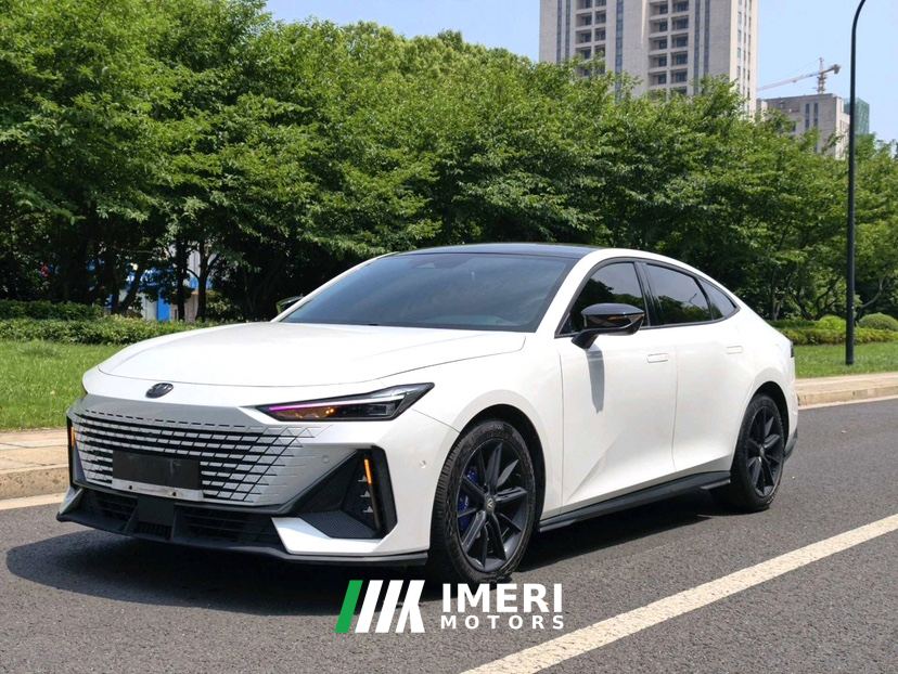 Changan UNI-V 1.5T Version - ავტომობილი ჩინეთიდან