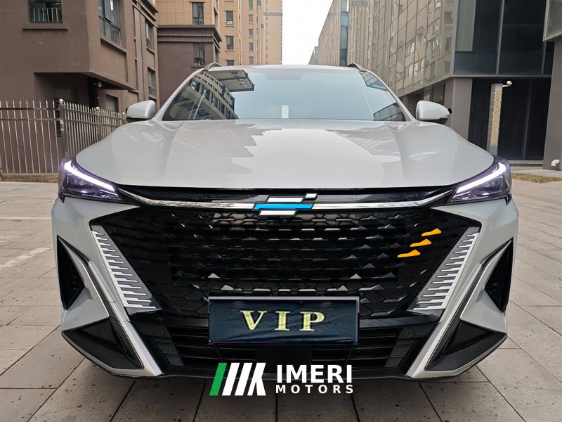 Oshan X5 PLUS Facelift 1.5T Elite Edition - car from China