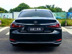 Lexus ES 300h Excellence Edition - ფოტო 6