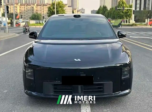 Li Auto i6 AWD Edition - ავტომობილი ჩინეთიდან
