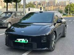 Li Auto i6 AWD Edition - ფოტო 2