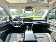 Toyota Camry Dual-Engine 2.0HG Prestige Edition - фото 6
