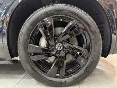 Volkswagen Touareg 3.0T Premium Classic Sports Suit - ფოტო 16