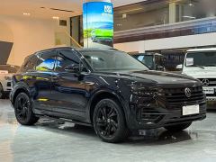 Volkswagen Touareg 3.0T Premium Classic Sports Suit - ფოტო 3