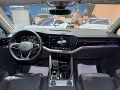Volkswagen Touareg 3.0T Premium Classic Sports Suit - ფოტო 7