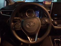 Toyota Corolla Dual-Engine 1.8L E-CVT Elite Edition - фото 18