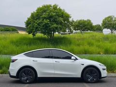 Tesla Model Y L 751km Long Range AWD - photo 9