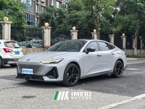 2022 Changan UNI-V 1.5T Version - автомобиль из Китая