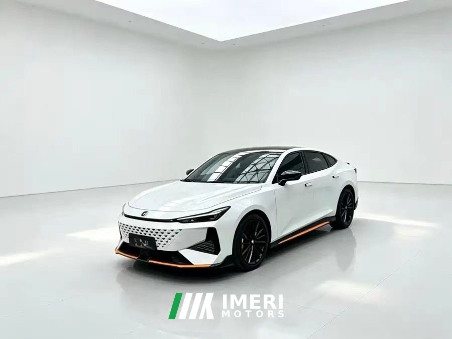 Changan UNI-V 1.5T Premium Sport - автомобиль из Китая