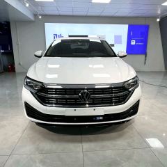 Volkswagen Jetta 300TSI Edition - ფოტო 2