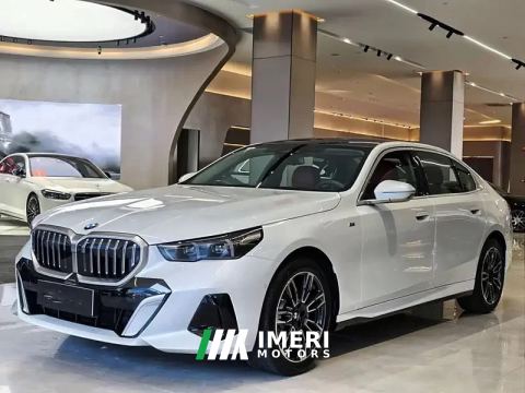2025 BMW 5 Series 530Li Luxury M Sport Package - автомобиль из Китая