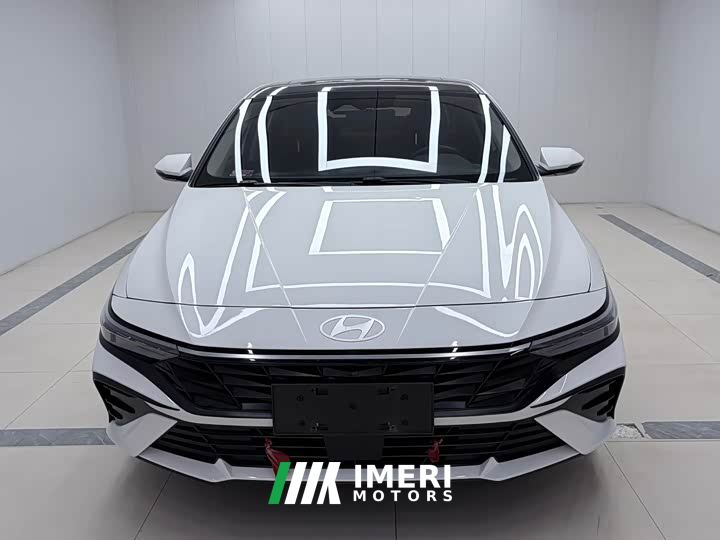 Hyundai Elantra 1.5L CVT Luxury