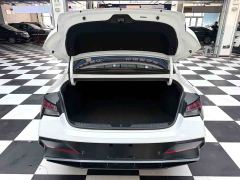 Hyundai Elantra 1.5L CVT Luxury - photo 12