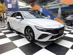 Hyundai Elantra 1.5L CVT Luxury - photo 3