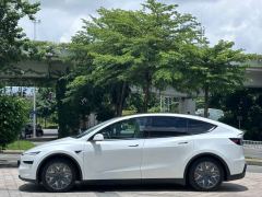Tesla Model Y L 751km Long Range AWD - photo 3